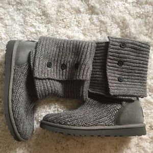 Grey Knit Ugg’s